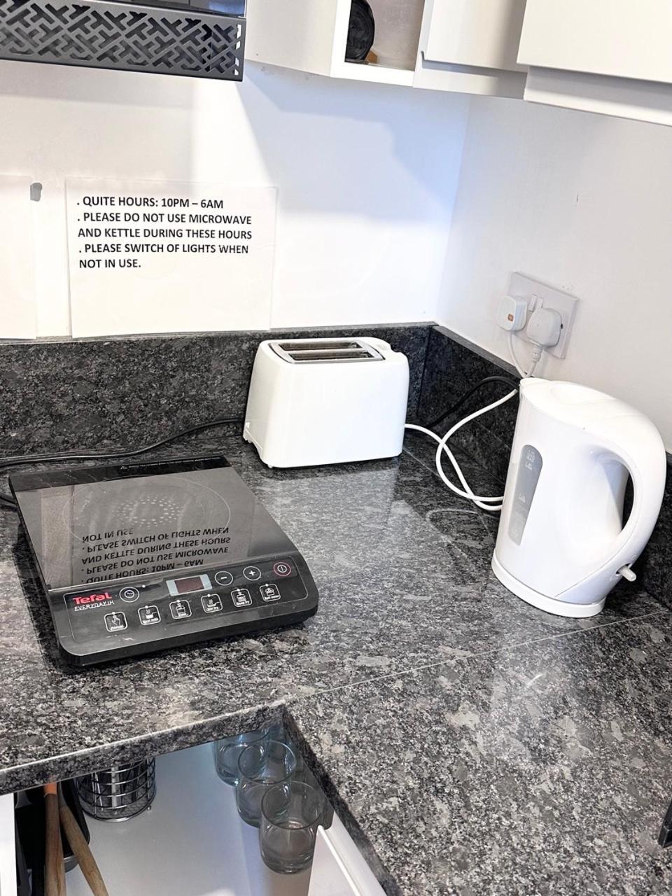 Homestay Twin Or Single Private Near Brookes University, Hospitals And Ef Language College, Headington B